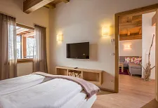 resorttirolniederwildenbachschlafzimmer_1.jpg