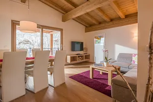 resorttirolniederwildenbachwohnzimmer.jpg